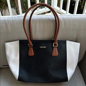 Calvin Klein Black and White Women's Tote Bag